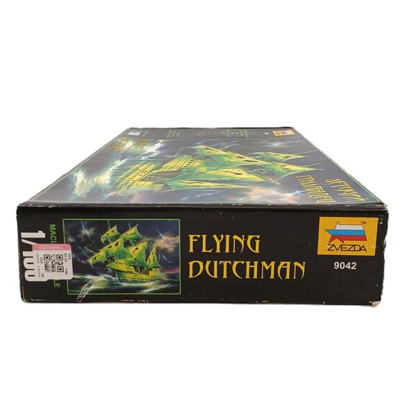 ZVEZDA 9042 Flying Dutchman Ghost Ship Unassembled Model Kit Glow in Dark - Picture 5 of 9